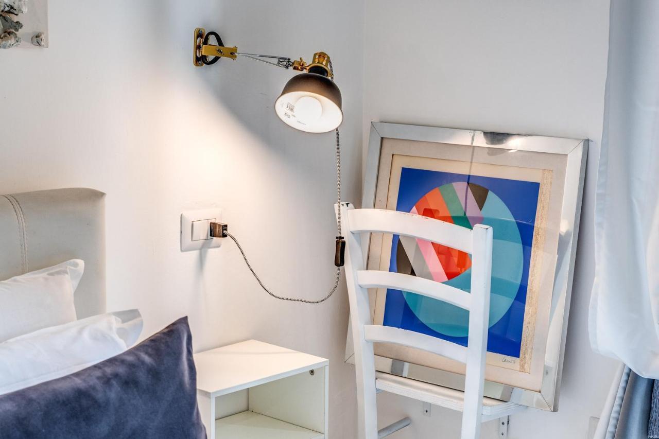Trastevere - Stylish Good Vibes Apartment Rome Bagian luar foto
