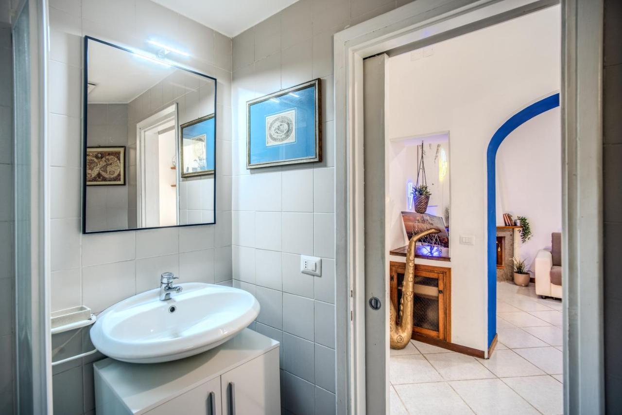 Trastevere - Stylish Good Vibes Apartment Rome Bagian luar foto