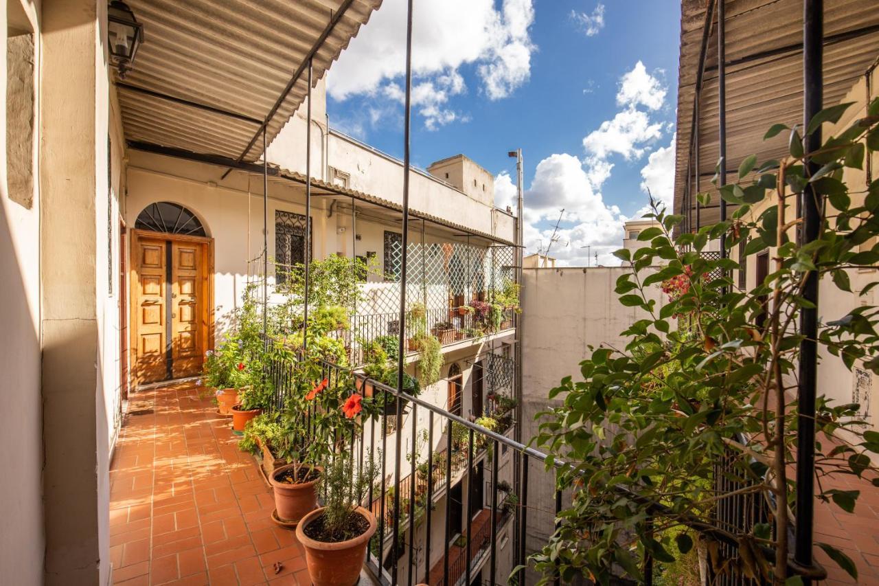 Trastevere - Stylish Good Vibes Apartment Rome Bagian luar foto